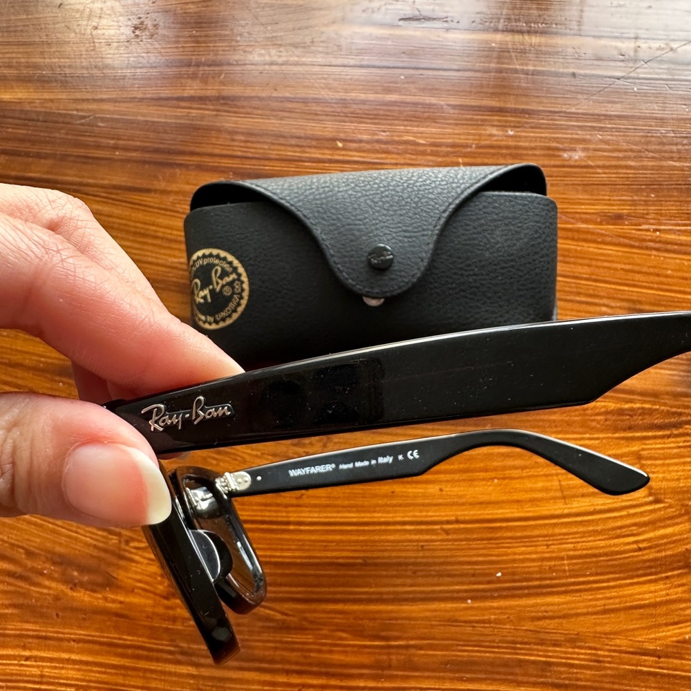 Rayban Black Wayfarer Sunglasses